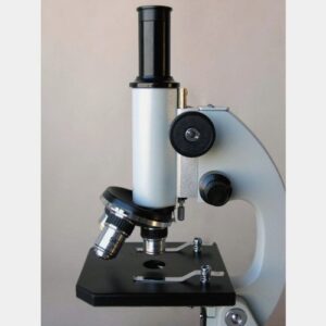 AmScope M60A-BTK Beginner Microscope Kit, Mirror Illumination, WF10x and WF16x Eyepieces, 40x-640x Magnification, Includes Case, 5 Blank Slides, 5 Prepared Slides, and Book