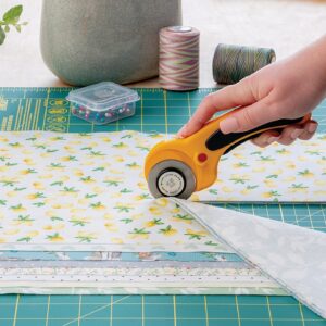 OLFA 45mm Ergonomic Rotary Cutter (RTY-2/DX) - Rotary Fabric Cutter w/ Blade Cover & Squeeze Trigger for Quilting, Sewing, Crafts, Replacement Blade: OLFA RB45-1H