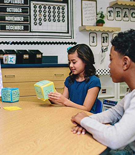 Carson Dellosa Differentiated Instruction Cubes—Blue, Yellow, Green Foam Learning Cubes with Clear Pockets, Customizable Learning Activities and Cards for All Subjects (3 pc)