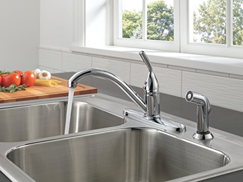 Delta Faucet Classic Single-Handle Kitchen Sink Faucet with Side Sprayer in Matching Finish, Chrome 400-DST