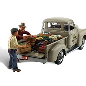 Woodland Scenics Autoscene Paul's Fresh Produce Pickup Truck w/Figures HO Scale