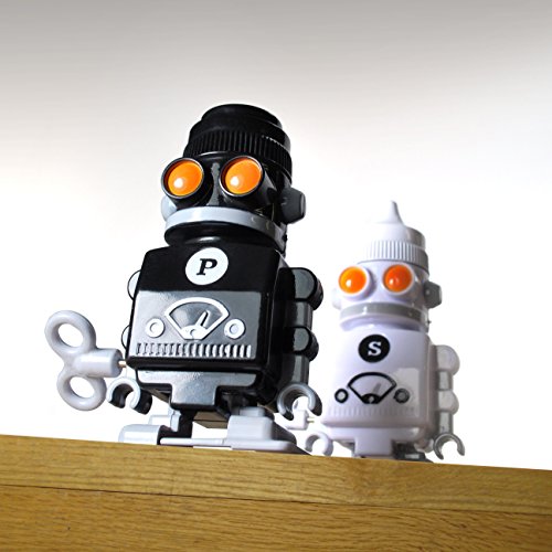 Suck UK Salt And Pepper Shakers | 2 Salt And Pepper Shaker Robots | Funny Kitchen Gadgets & Kitchen Accessories | Salt And Pepper Set For Kitchen Decor | Novelty Gifts | Salt And Pepper Shakers Funny