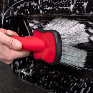 Mothers Car Wash Brush, Wheel and Fender Brush, Short Handle Tire Cleaner for Car Detailing, 12 Inch, Red/Black