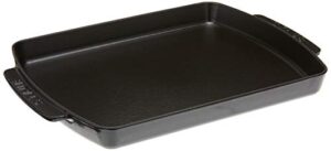 staub cast iron 13 x 9-inch rectangular serving dish with wood base – matte black, made in france