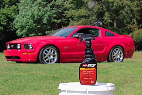 Malco Showroom Shine Spray Car Wax – Best Car Wax Spray for Professional Finish / Easy to Use Instant Detailer Spray / Cleans and Waxes Painted Surfaces, Metal and Glass / 1 Gallon (110401)