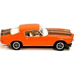 AMT 1970 1/2 Chevy Camaro Z28 1:25 Scale Model Kit