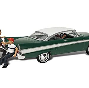 Shove It or Leave It 1950's Late Plymouth Car w/Figures N Scale Woodland