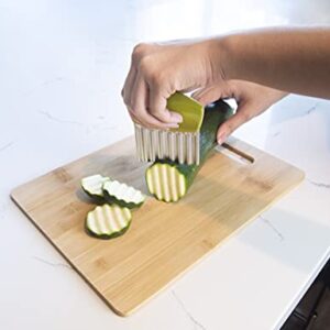 Joie Crinkle Cutter / Wavy Knife for Any Vegetable, Great Crinkle Cutter for Veggies, Stainless Steel Blade, Colors Vary