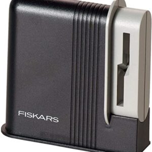 Fiskars 1005137 Scissors Sharpener, 3.5 x 10.2 x 9.8 cm, Orange