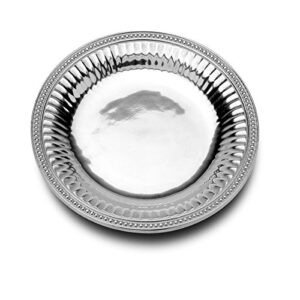 wilton armetale flutes and pearls medium round serving tray, 13.5-inch