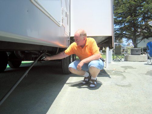 SteadyFast Stabilizer for 5th Wheels, Travel, and Camper Trailers Without Auto Leveling - 2 Foot Plates- Item A