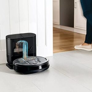 Shark IQ Wi-Fi Robot Vacuum w/ Self-Empty Base & Self-Cleaning Brushroll QR1000 (Renewed) (Black)