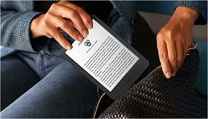 international version – all-new kindle (2022 release) – the lightest and most compact kindle, now with a 6” 300 ppi high-resolution display, and 2x the storage – black