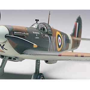 Revell 1:48 Spitfire MKII, Multi-Colored