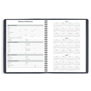 AT-A-GLANCE 2023 Weekly Planner, Quarter-Hourly Appointment Book, 8-1/4" x 11", Large, Black (7095005)