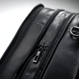 Samsonite Leather Expandable Briefcase, Black, One Size, 17"