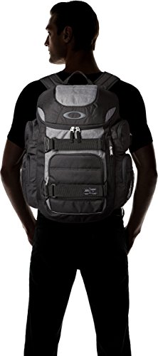 Oakley Men's Enduro 2.0 30L Backpack, Blackout