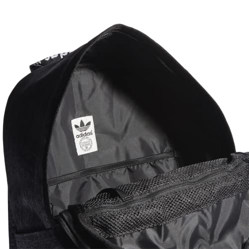 adidas Originals Trefoil Pocket Backpack, Jersey Onix Grey, One Size