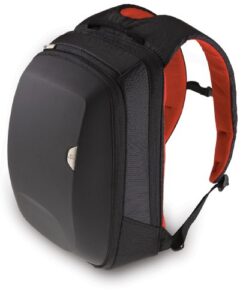 logitech kinetik 15.4 backpack