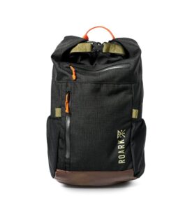 roark passenger 27l 2.0 backpack, travel day pack with laptop storage, black