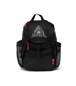 nike kyrie irving rucksack backpack (one size, black/white)