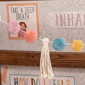 Teacher Created Resources Everyone is Welcome Pom-Poms and Tassels Garland (TCR7157)