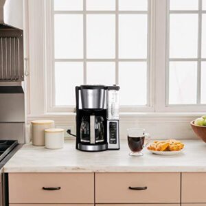 Ninja CE251 Programmable Brewer, with 12-cup Glass Carafe, Black and Stainless Steel Finish