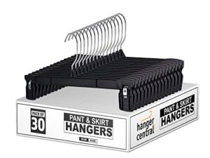hanger central space saving 30 pack, heavy duty slim plastic pants hangers, ridged non-slip with pinch clips, 360-rotating chrome swivel hook, in black, 10/12/14 inch (12″)