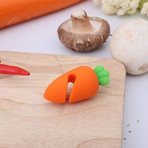 CHDHALTD 1/3Pcs Silicone Pot Lid Rack, Spill-Proof Overflow Stoppers Creative Carrot Shape Lid Lifters for Soup Pot Kitchen Gadget(3PCS)