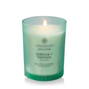 chesapeake bay candle scented candle, balance + harmony (water lily pear), medium