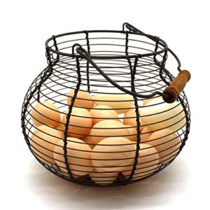 cvhomedeco. antique wire egg basket with wood handle primitives vintage gathering basket. rusty