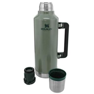 Stanley 10-07935-001 The Legendary Classic Bottle Hammertone Green 2.5QT / 2.3L