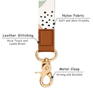 Hsxnam Wrist Lanyard Key Chain, Cute Wristlet Strap Keychain Holder for Women Men Keys ID Badges Phone Airpods, Green Boho