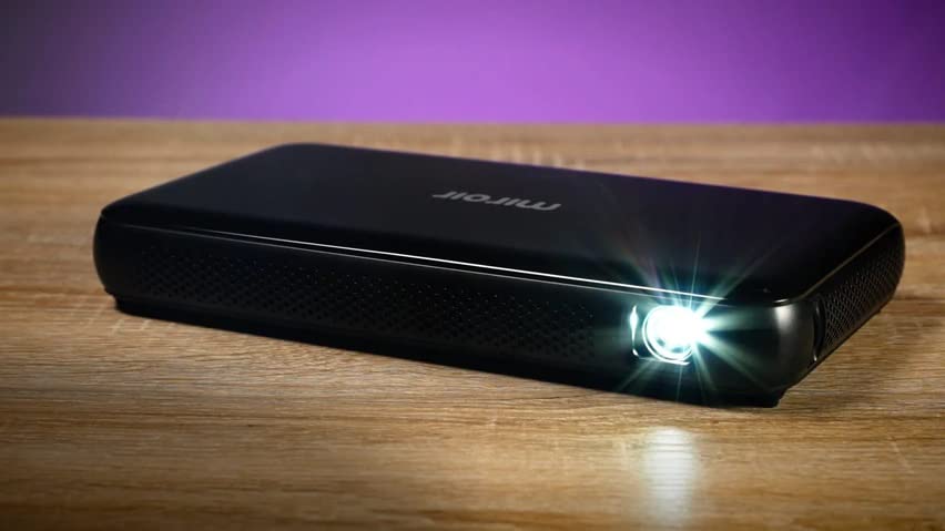 Miroir M600 1080p Battery-Powered Projector, Experience Professional presentations with The USB-C Technology & Sleek Design Making it Perfect for elevating Business presentations to The Next Level.