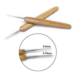 Luwigs Dreadlocks Crochet Hooks for Hair 2pcs/Set (0.5mm+0.75mm) Bamboo Handle Locs Crochet Needle Steel Crochet Hook Lock for Braid Craft