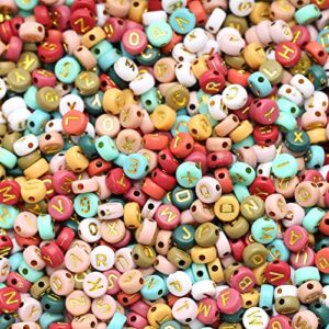 tobeit 1000pcs alphabet letter beads acrylic round beads vintage color beads for diy bracelet necklace craft making (bg color – gold(white))