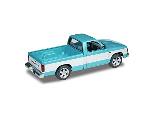 Revell 85-4503 Chevy S-10 Custom Pickup Model Car Kit 1:25 Scale 120-Piece Skill Level 4 Plastic Model Building Kit , Blue