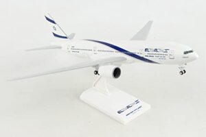 daron worldwide trading skr752 skymarks el al 777-200 1/200 w/gear model kit
