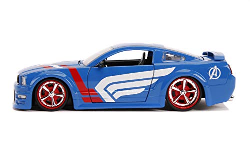 Jada 1:24 Diecast 2006 Ford Mustang GT with Captain America Figure