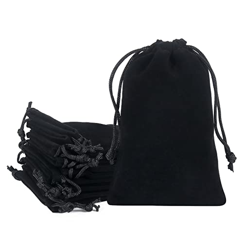 Shintop 20pcs velvet bags with drawstrings, 4x6inch Gift Bags Black Velvet Jewelry Pouches for Dice Wedding Party Favor