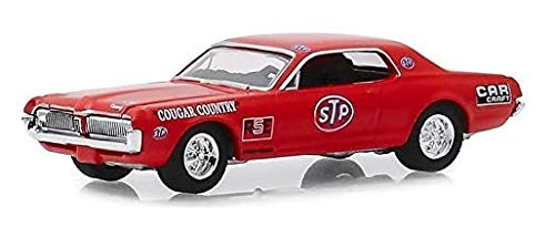 Greenlight Running on Empty Series 9 41090-C 1967 Mercury Cougar STP Cougar Country 1:64 Scale