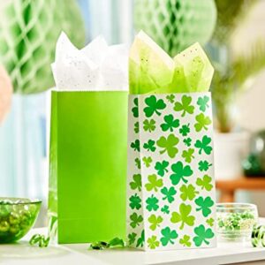 American Greetings St. Patrick's Day Gift Bag, Green Shamrocks(16-Count)