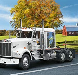 Revell RV07659 1:25 - Kenworth W-900 Plastic Model kit 1/25