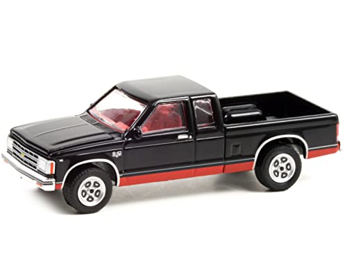 1983 Chevy S-10 Maxi-Cab Pickup Truck Black Vintage Ad Cars Series 5 1/64 Diecast Model Car by Greenlight 39080 E