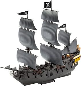 revell 05499 – pirates of the caribbean – the black pearl 1: 150 scale