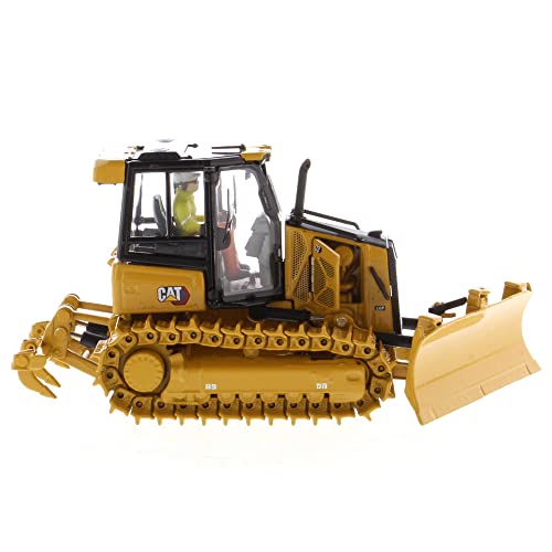 1:50 Caterpillar D3 Dozer - High Line Models by Diecast Masters - 85673 - Metal Tracks, Opening Engine Compartment and Engine Detail