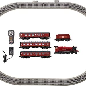 Lionel Hogwarts Express LionChief 5.0 O Gauge Train Set with Bluetooth Capability