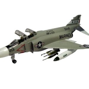 Accurate Miniatures F-4J Phantom II "USN/USMC Fighter Bomber" Model Kit