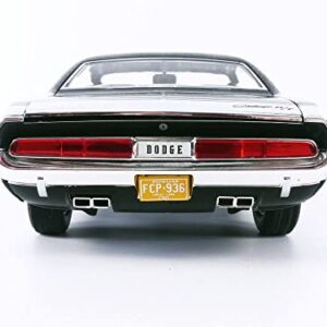 1970 Challenger R/T 426 HEMI The Black Ghost Black with White Tail Stripe 1/18 Diecast Model Car by Greenlight 13614