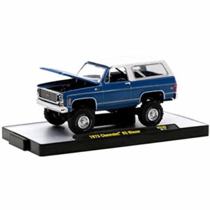 M2 1973 Chevy K5 Blazer Blue with White Top Limited Edition to 13200 Pieces Worldwide 1/64 Diecast Model Car Machines 31500-HS30